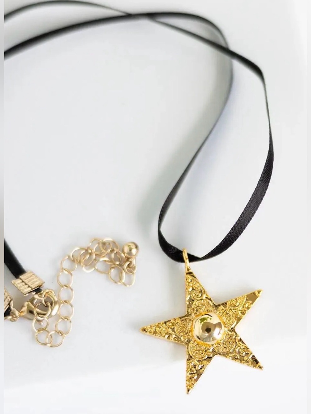 Sleepy Hollow - Katrina Van Tassel 18k Gold Plated Screen Accurate Star Necklace